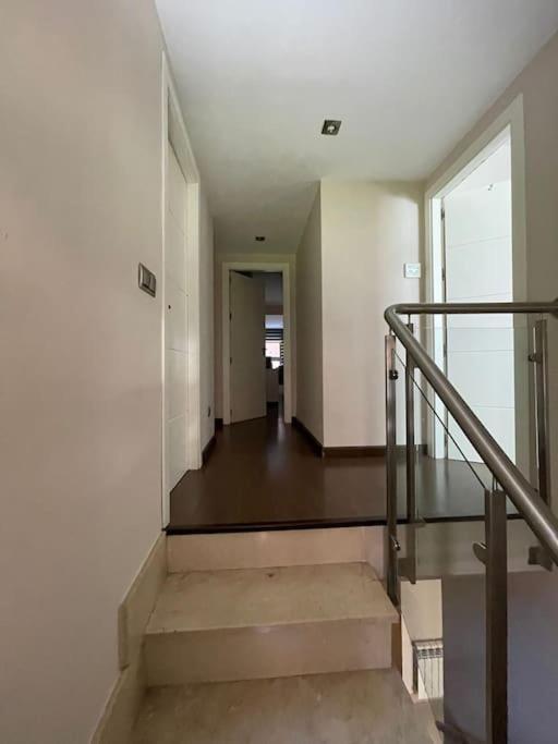 Impresionante Apartamento De 4 Dormitorios 3 Banos Y 2 Plazas De Garaje Мадрид Екстер'єр фото