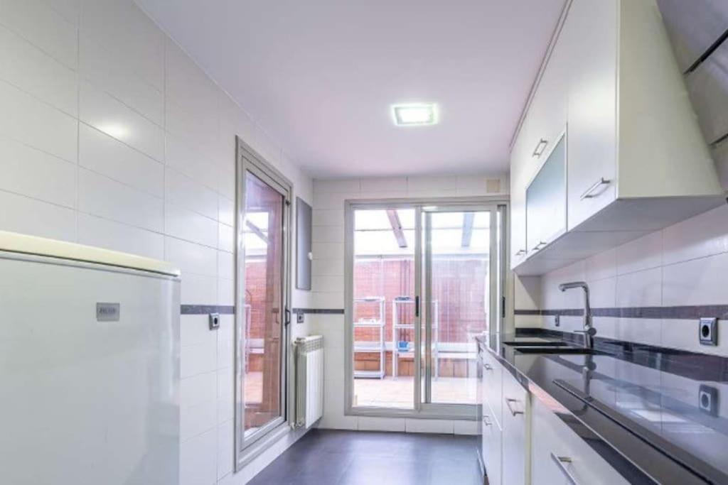 Impresionante Apartamento De 4 Dormitorios 3 Banos Y 2 Plazas De Garaje Мадрид Екстер'єр фото
