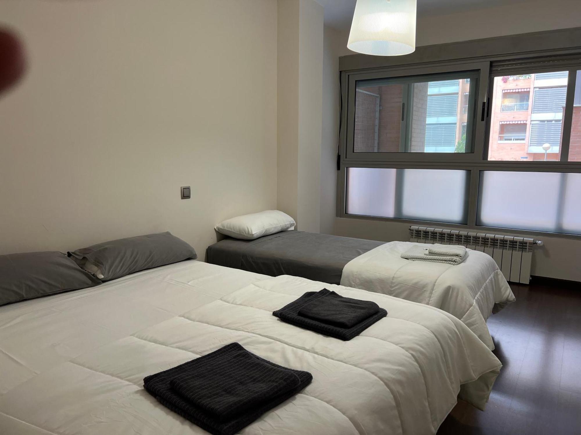 Impresionante Apartamento De 4 Dormitorios 3 Banos Y 2 Plazas De Garaje Мадрид Екстер'єр фото